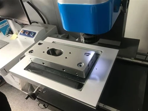 Serviço de usinagem de precisão CNC para peças personalizadas