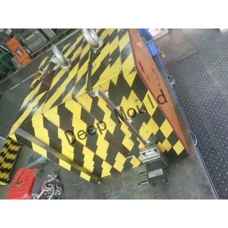 Mercedes-Benz Automotive Mold